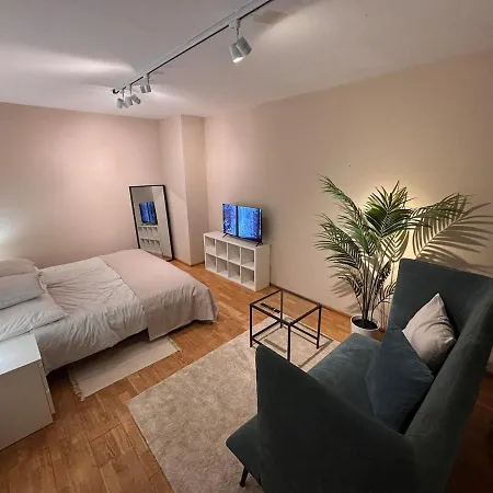 Zsigmond Gardens Cosy Flat アパート *